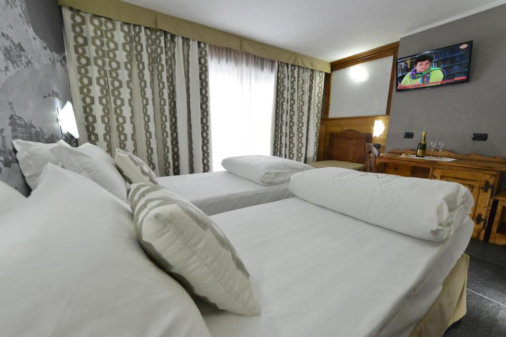 Mollino Rooms เบรยล์-แชร์วิเนีย ภายนอก รูปภาพ